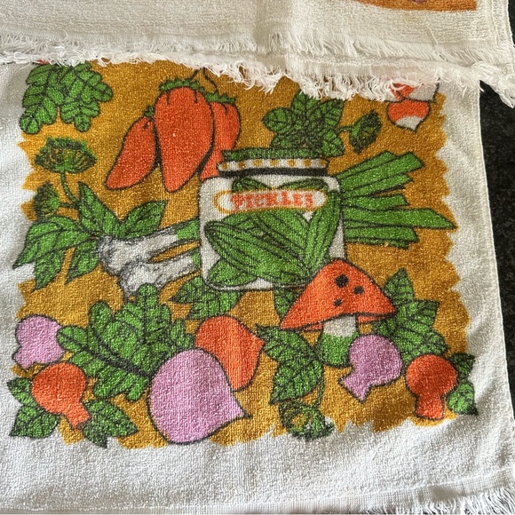 Vintage kitchen hand towels - Picture 6 of 8